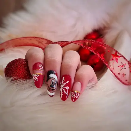 Gel nails by Womanity, Navan