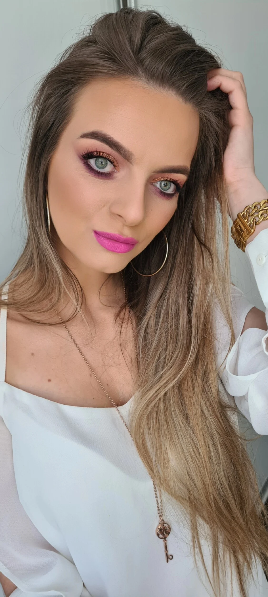 Makeup04 — Womanity, Navan