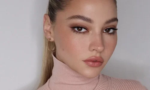 soft-glam DAY MAKE-UP